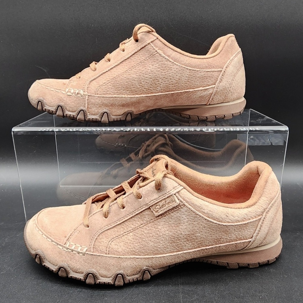 Skechers 8 Brown Suede Relaxed Fit Sneakers Comfort Walking Gorpcore Earthy
